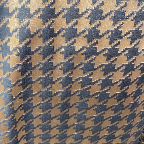 The Limited Cassidy Fit Gold With Gray Design - Picture 6 of 7